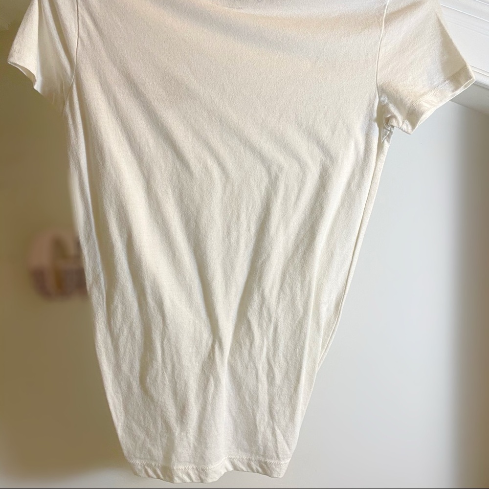 Basic White Tee▫️ - Picture 4 of 4